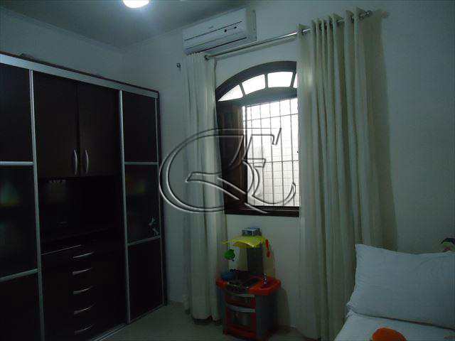 Casa à venda com 3 quartos, 180m² - Foto 20