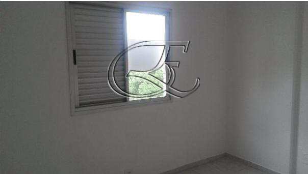 Apartamento à venda com 2 quartos, 70m² - Foto 5