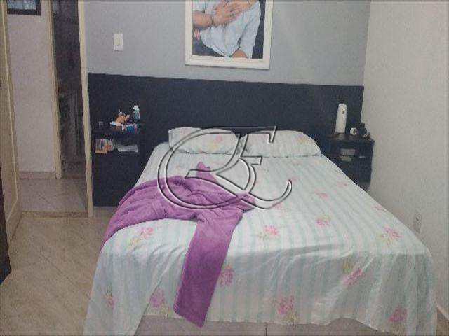 Apartamento à venda com 2 quartos, 80m² - Foto 2