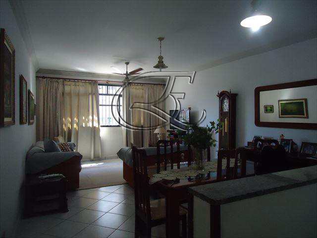 Casa à venda com 3 quartos, 150m² - Foto 2