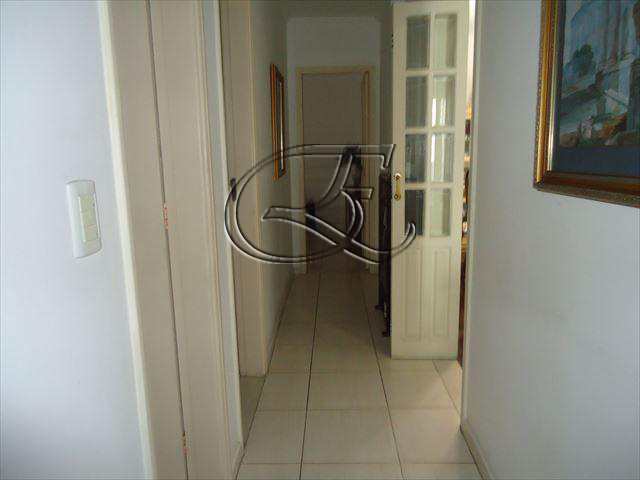 Apartamento à venda com 3 quartos, 200m² - Foto 7