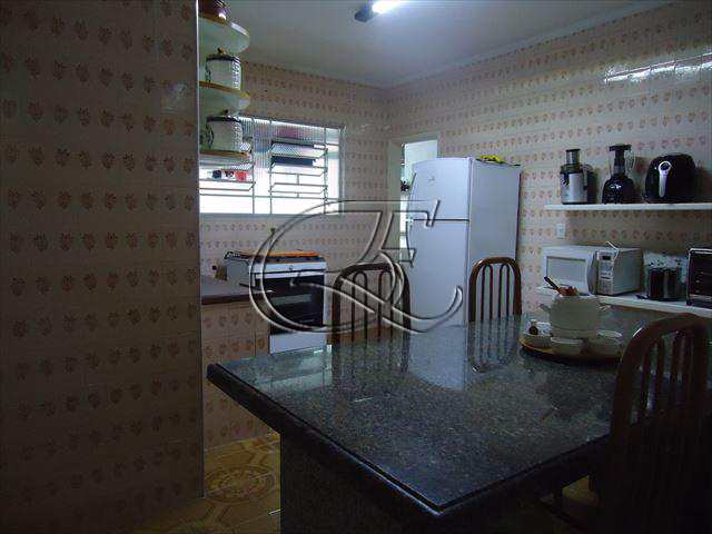 Apartamento à venda com 3 quartos, 200m² - Foto 25