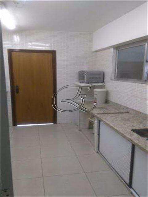 Apartamento à venda com 2 quartos, 135m² - Foto 10