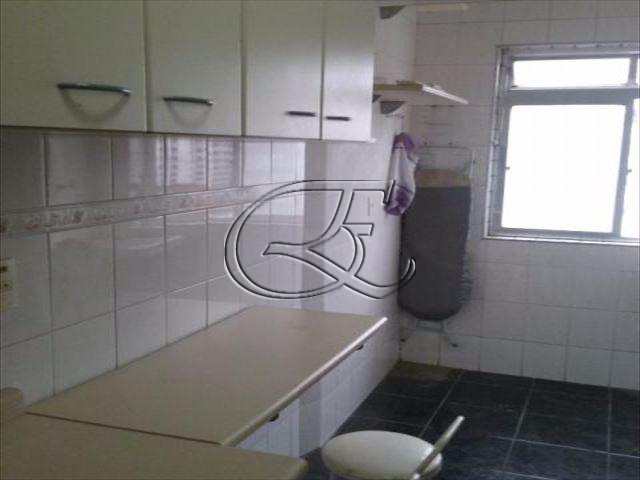 Apartamento à venda com 2 quartos, 70m² - Foto 17