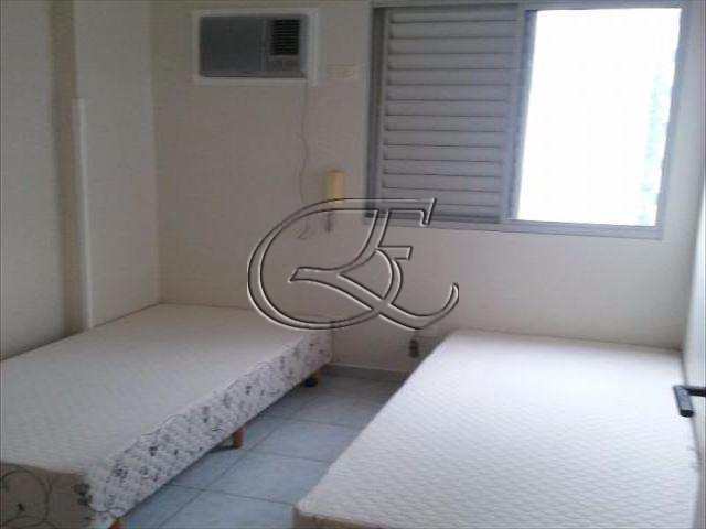 Apartamento à venda com 2 quartos, 70m² - Foto 12