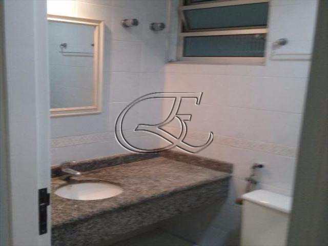 Apartamento à venda com 2 quartos, 70m² - Foto 9