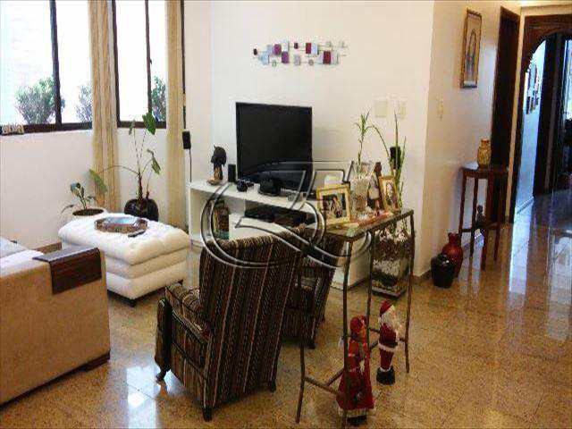 Apartamento à venda com 3 quartos, 217m² - Foto 3