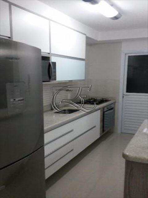 Apartamento à venda com 2 quartos, 70m² - Foto 10