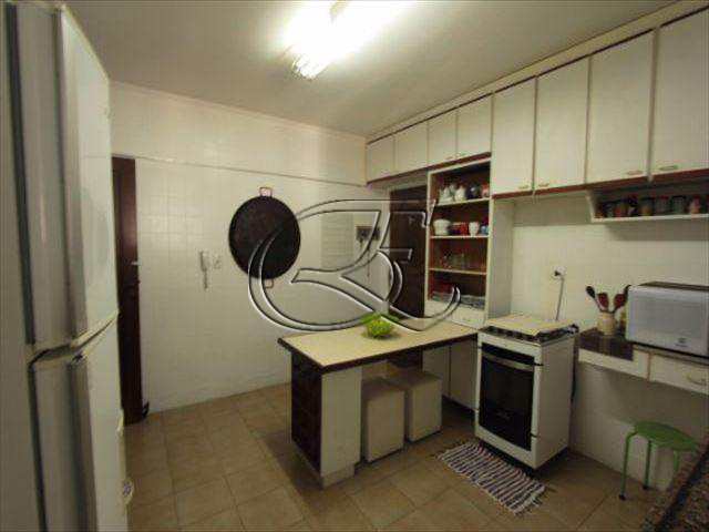 Apartamento à venda com 3 quartos, 140m² - Foto 11