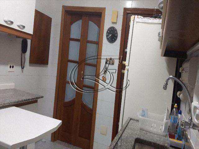 Apartamento à venda com 2 quartos, 98m² - Foto 13