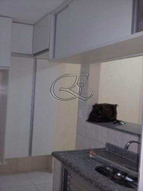 Apartamento à venda com 1 quarto, 44m² - Foto 13