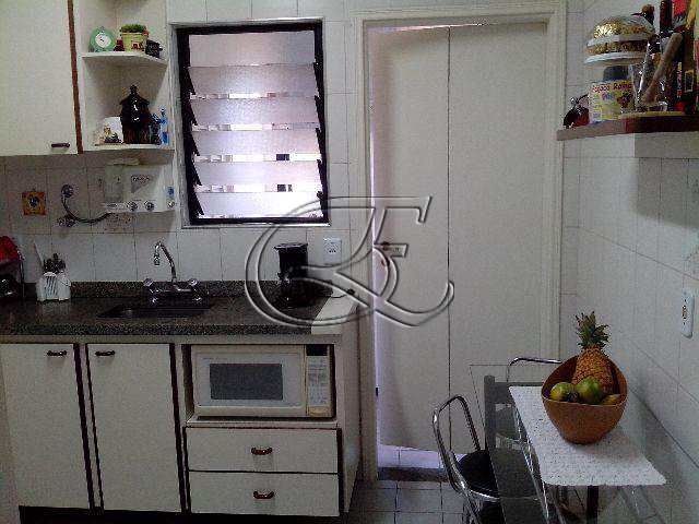 Apartamento à venda com 2 quartos, 82m² - Foto 11