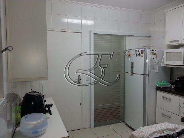 Apartamento à venda com 2 quartos, 74m² - Foto 9