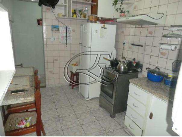 Apartamento à venda com 2 quartos, 70m² - Foto 15