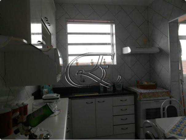 Apartamento à venda com 2 quartos, 75m² - Foto 17