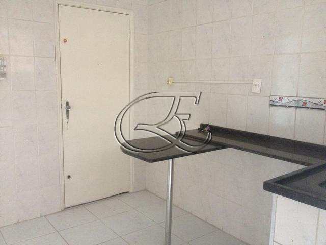 Apartamento à venda com 2 quartos, 68m² - Foto 6