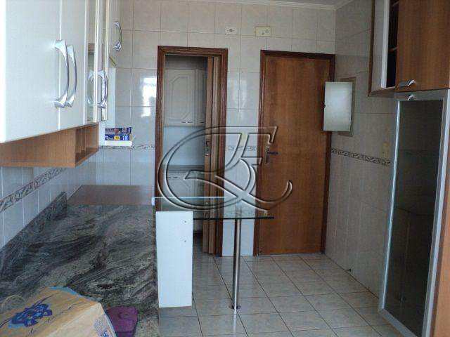 Apartamento à venda com 3 quartos, 117m² - Foto 7