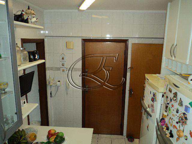 Apartamento à venda com 2 quartos, 78m² - Foto 18