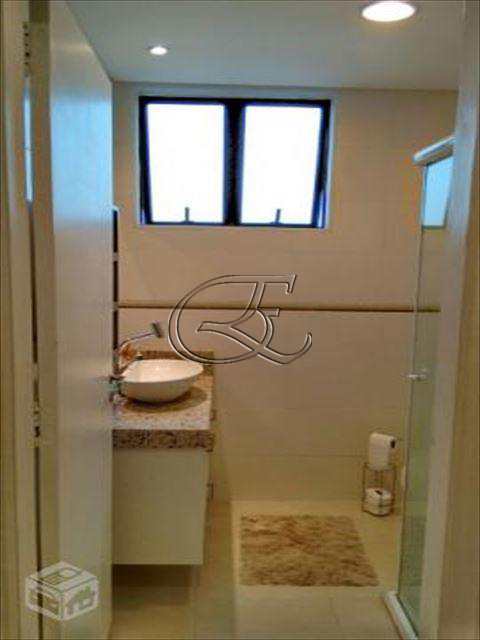 Apartamento à venda com 2 quartos, 62m² - Foto 8