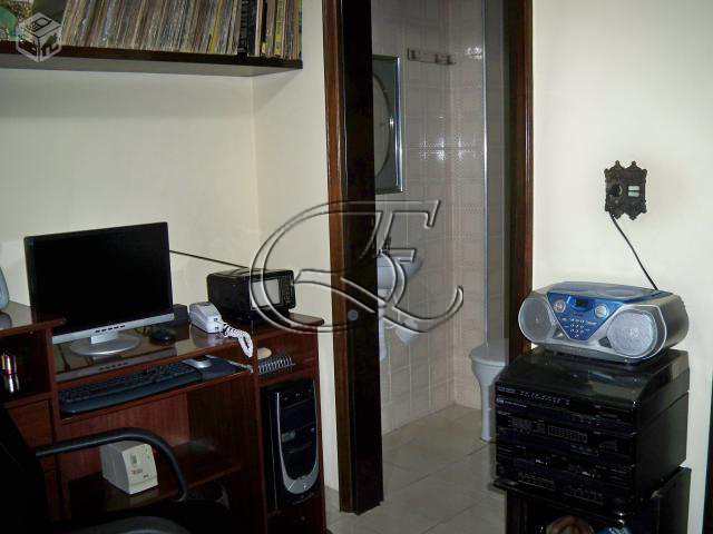 Apartamento à venda com 3 quartos, 157m² - Foto 14