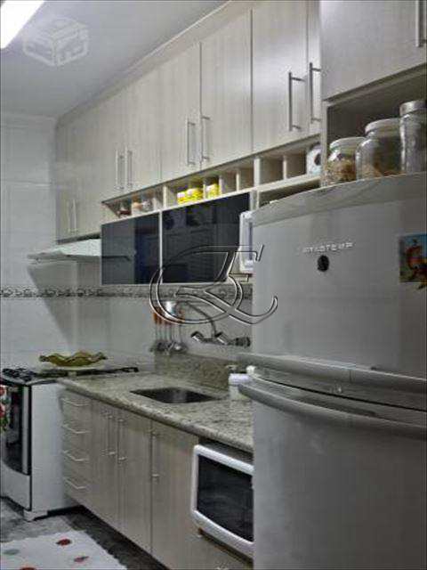 Apartamento à venda com 2 quartos, 61m² - Foto 17