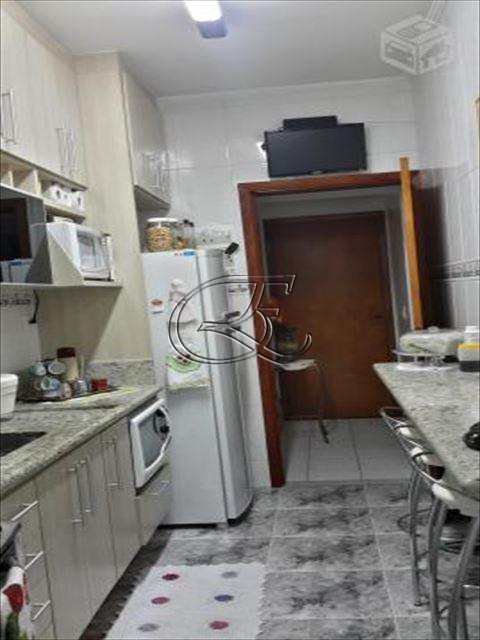 Apartamento à venda com 2 quartos, 61m² - Foto 18