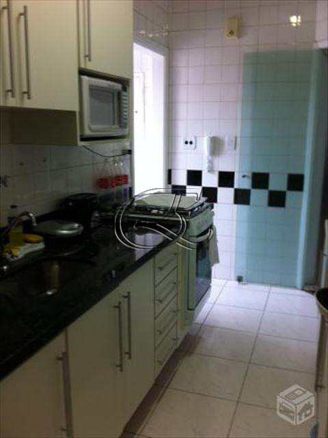 Apartamento à venda com 2 quartos, 80m² - Foto 18