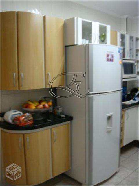 Apartamento à venda com 2 quartos, 85m² - Foto 15