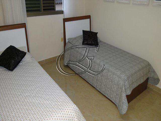 Apartamento à venda com 3 quartos - Foto 11