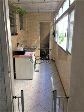 Apartamento à venda com 3 quartos, 157m² - Foto 17