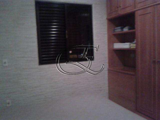 Apartamento à venda com 3 quartos, 130m² - Foto 13