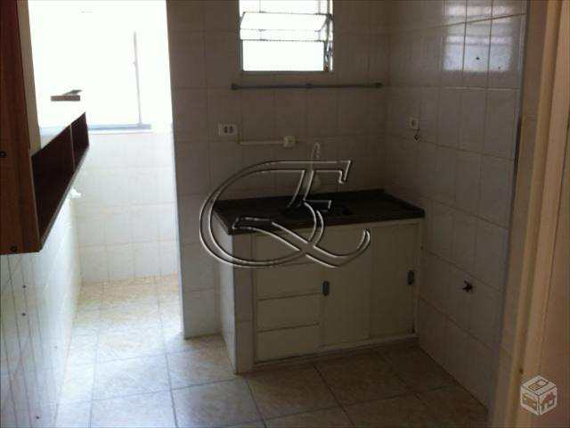 Apartamento à venda com 3 quartos, 84m² - Foto 11