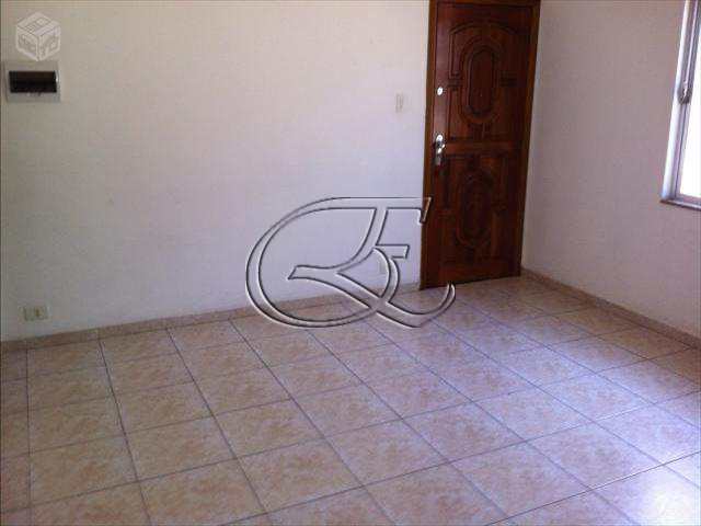 Apartamento à venda com 3 quartos, 84m² - Foto 1