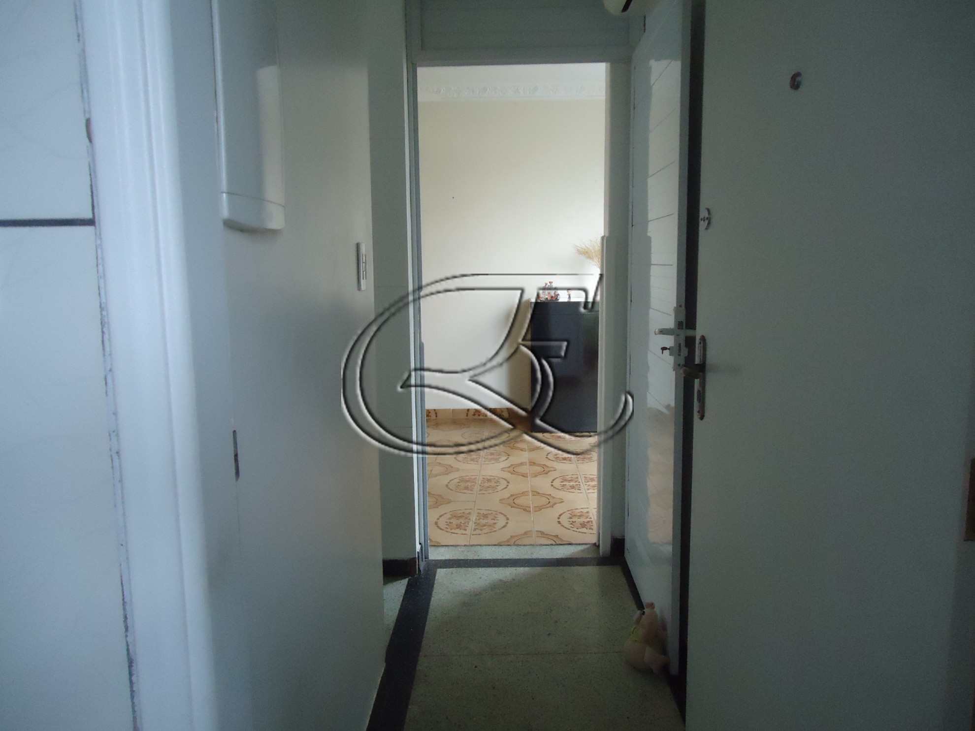 Apartamento à venda com 2 quartos, 76m² - Foto 1