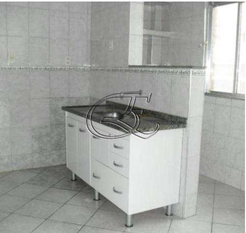 Apartamento à venda com 2 quartos, 60m² - Foto 17