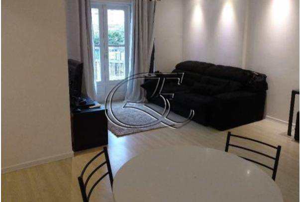 Apartamento à venda com 2 quartos, 90m² - Foto 2