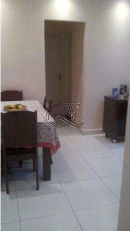 Apartamento à venda com 2 quartos, 68m² - Foto 2