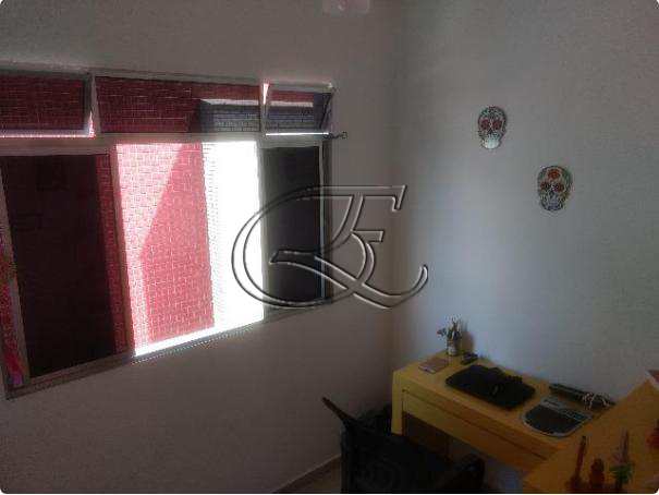 Apartamento à venda com 2 quartos, 76m² - Foto 17