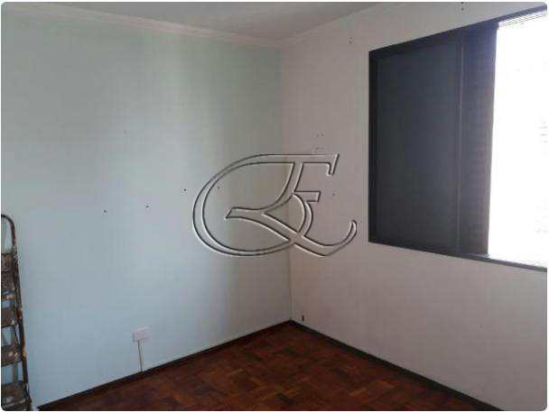 Apartamento à venda com 2 quartos, 65m² - Foto 2