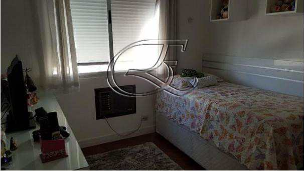 Apartamento à venda com 3 quartos, 160m² - Foto 8