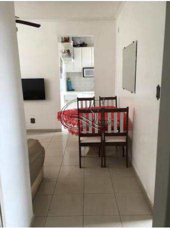 Apartamento à venda com 2 quartos, 75m² - Foto 4