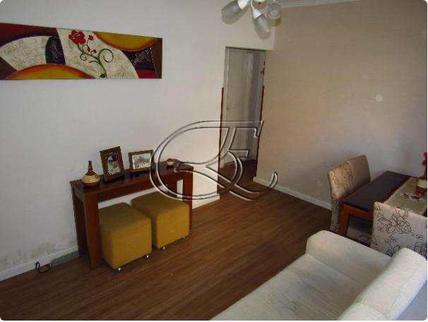 Apartamento à venda com 2 quartos, 80m² - Foto 2