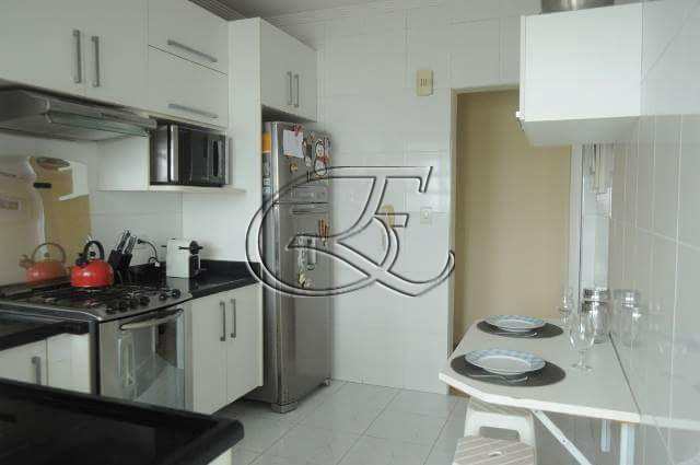 Apartamento à venda com 2 quartos, 65m² - Foto 10