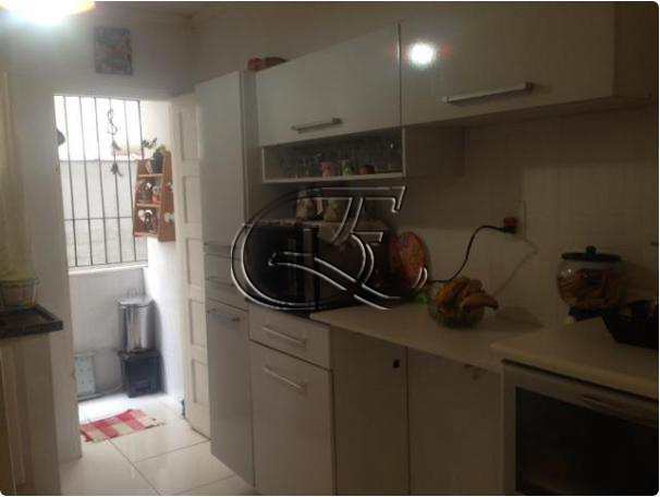 Apartamento à venda com 2 quartos, 75m² - Foto 9