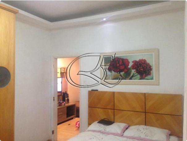 Apartamento à venda com 2 quartos, 75m² - Foto 4