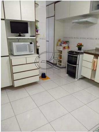 Apartamento à venda com 3 quartos, 165m² - Foto 8