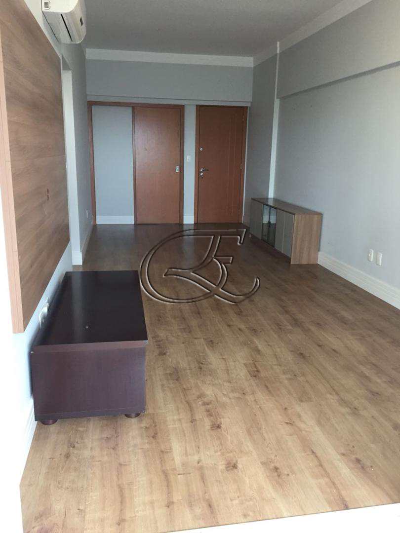 Apartamento à venda com 2 quartos, 84m² - Foto 1