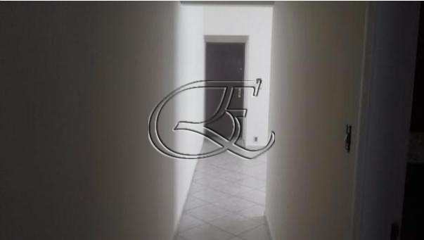Apartamento à venda com 2 quartos, 90m² - Foto 3