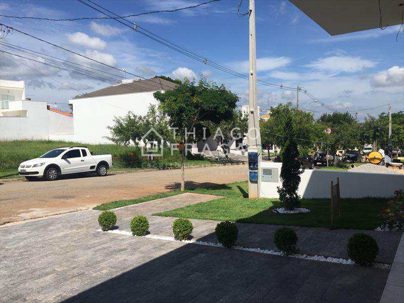 Casa com 3 dorms, Jardim Novo Horizonte, Sorocaba - R$ 595.000,00, 160m² - Codigo: 781