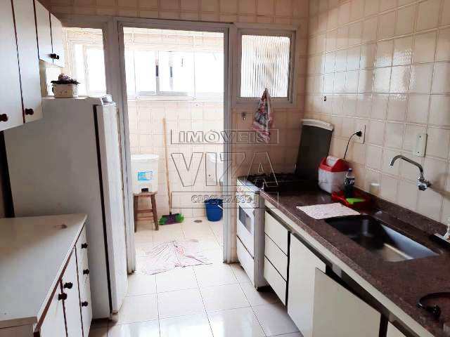 Apartamento à venda com 2 quartos, 66m² - Foto 17